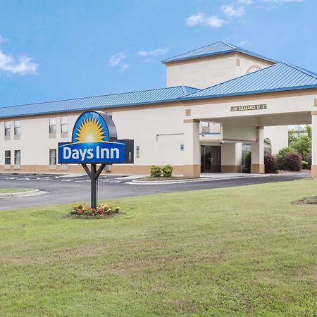 Days Inn By Wyndham Selma Exteriör bild
